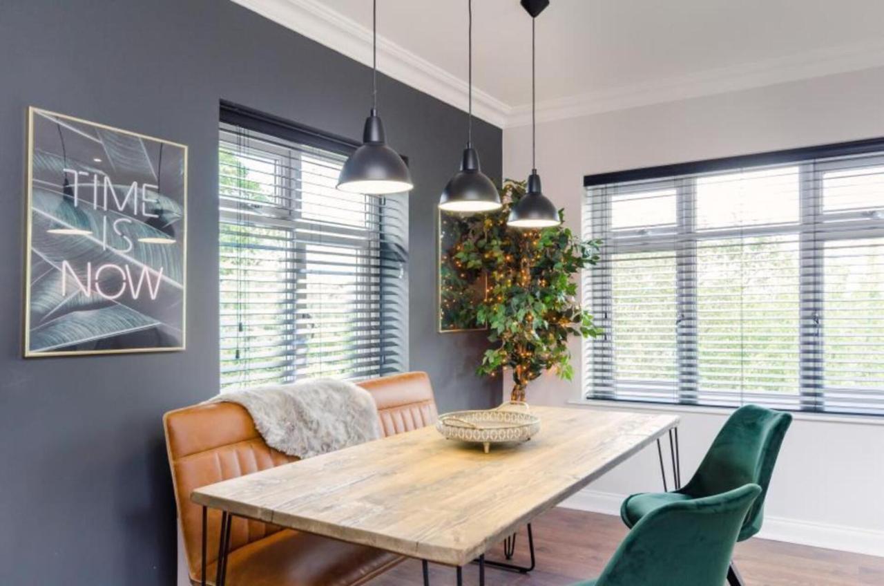 Time Is Now! Beautiful Apartment In ヨーク エクステリア 写真