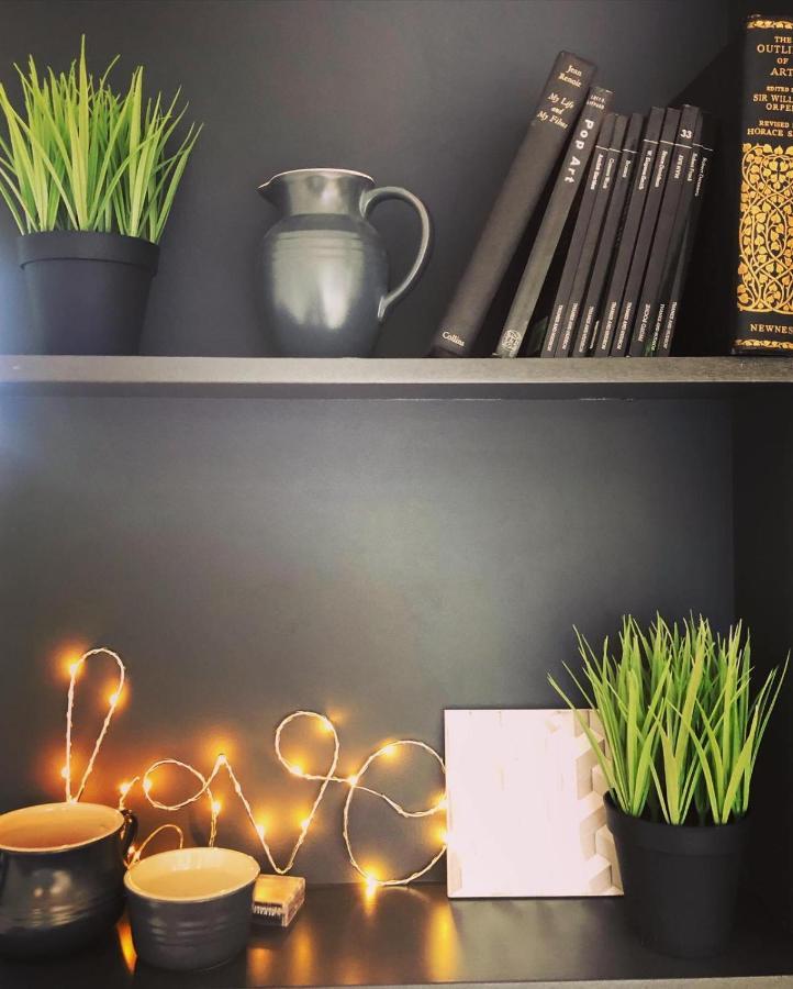 Time Is Now! Beautiful Apartment In ヨーク エクステリア 写真
