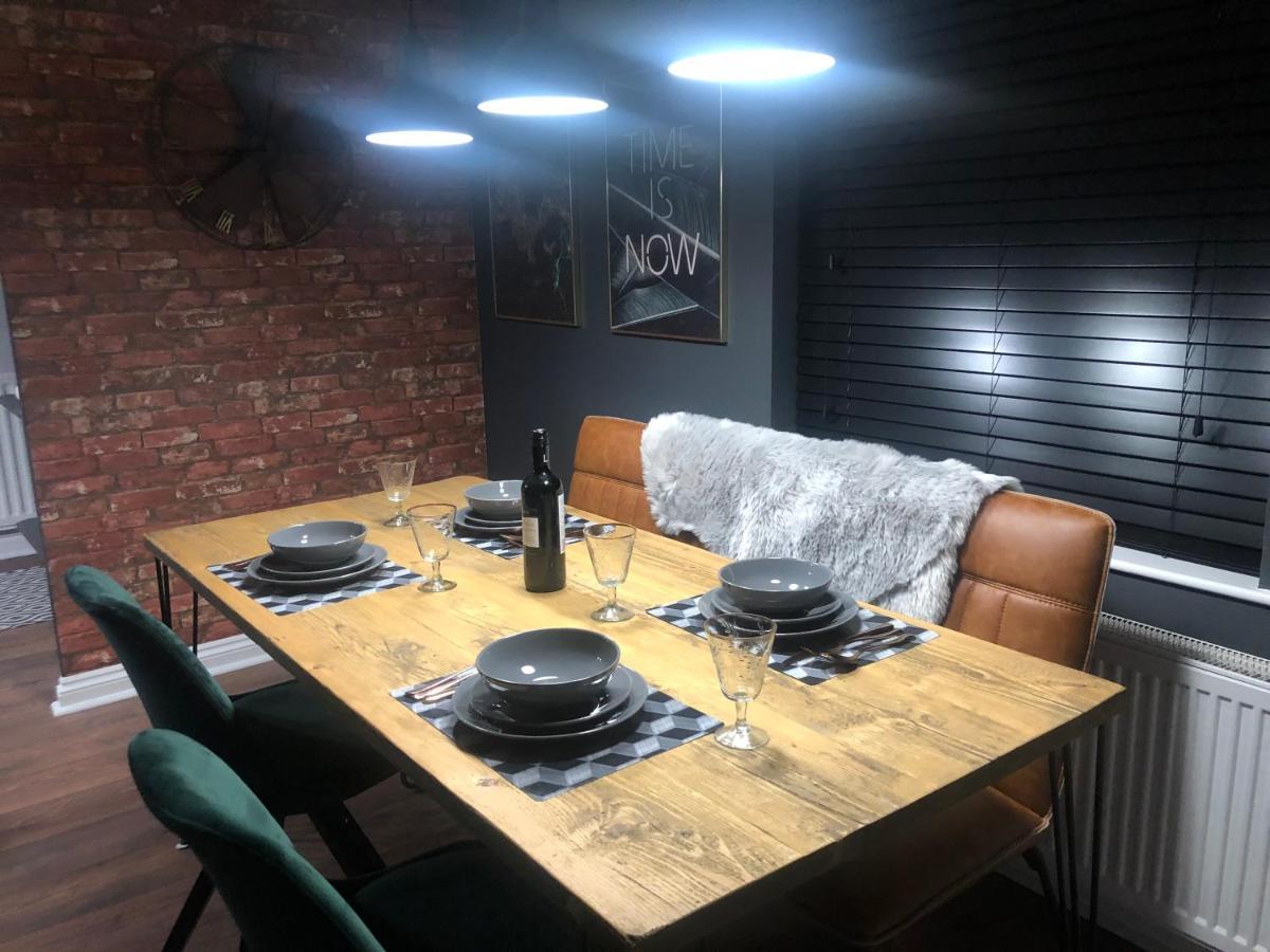 Time Is Now! Beautiful Apartment In ヨーク エクステリア 写真